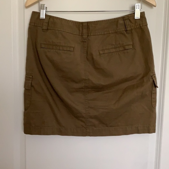 Ann Taylor Loft Mini Skirt 4P - Picture 2 of 4